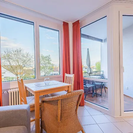 Ferienwohnpark Ein-zimmer-apartment 49 25 Apartment Immenstaad am Bodensee